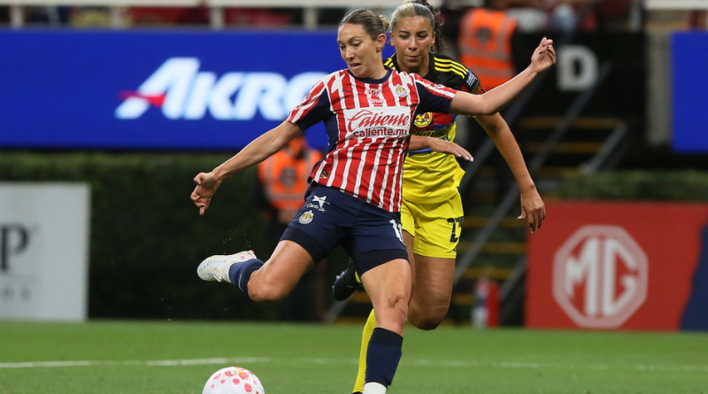 CHIVAS VIENE DE ATRÁS PARA LLEVARSE EL CLÁSICO