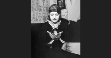 BAJO EL SIGNO DE SATURNO: CUANDO EL ARTE CONSULTA A LAS ESTRELLAS