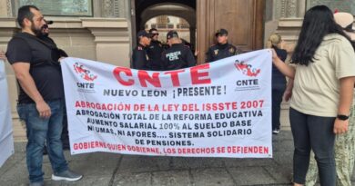 MAESTROS DEL CNTE EXIGEN NO PONER TOPES A PENSIONES