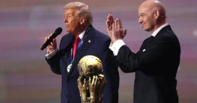 EL FUTBOL SE MIRA EN EL ESPEJO