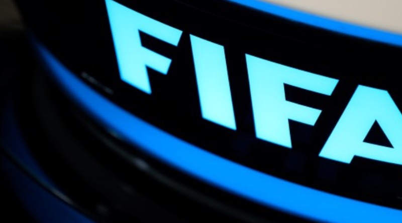LA FIFA ASEGURA QUE NADIE ESTÁ VENDIENDO EL FUTBOL