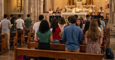 LA IGLESIA ATRAE CADA VEZ MÁS JÓVENES