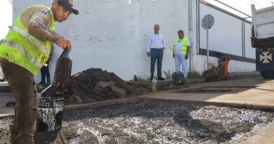 PEPE CHEDRAUI IMPULSA AVANCE DE BACHEO EN LA COLONIA SAN PEDRO