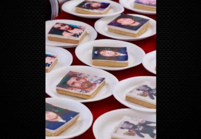 DAN PASTEL CON FOTO DE DESAPARECIDOS