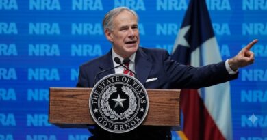 GREG ABBOTT IMPONE SANCIONES A PROVEEDORES MÉDICOS
