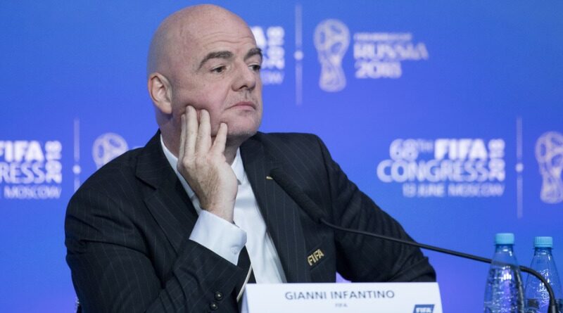INFANTINO ENFRENTA REBELIÓN GLOBAL