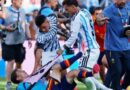 LA FIFA SANCIONA A PAREDES CON 10 PARTIDOS POR PELEA EN LA FINAL