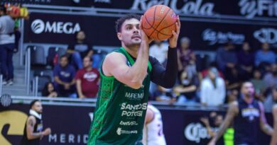 PANTERAS VENCE EN EL PRIMERO DE LA SERIE TRAS VENIR DE ATRÁS