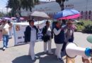 TOLUCA: BLOQUEAN VÍAS POR SUELDOS ATRASADOS EN HOSPITALES