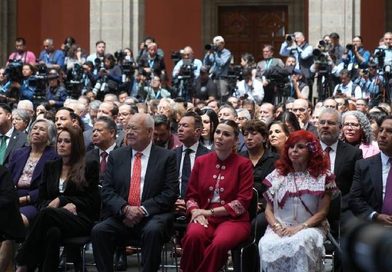 ¡FRENTE UNIDO! GOBERNADORES ESTATALES RESPALDAN EL SEGUNDO INFORME DE LA PRESIDENTA CLAUDIA SHEINBAUM