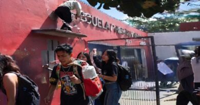 EXIGEN SALIDA DE MAESTROS ACOSADORES