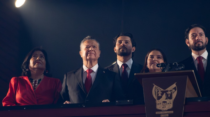 NOCHE HISTÓRICA EN PACHUCA: AFORO MÁSICO CORONA EL GRITO DE INDEPENDENCIA