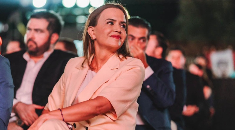 MORENA ELIGE A CLARA LUZ FLORES   