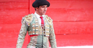 DESTACA CÉSAR RUIZ EN CUARTA NOVILLADA