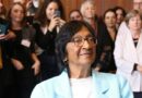 GANA NOBEL Y DESATAN EMBESTIDA POLÍTICA