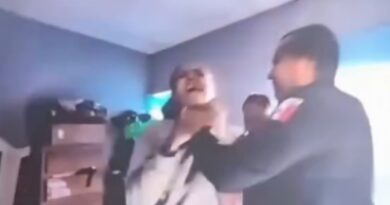SUSPENDEN A MANDO POLICIAL POR AGRESIÓN