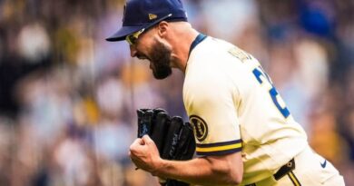 VAN LOS BREWERS POR TÍTULO DE LA NACIONAL ANTE DODGERS
