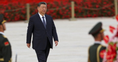XI ENCABEZA PLENO DEL PARTIDO COMUNISTA